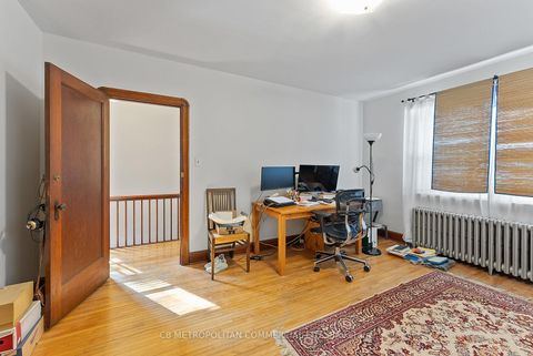 Photo 18 at 17 Augusta Avenue, Chinatown, Toronto