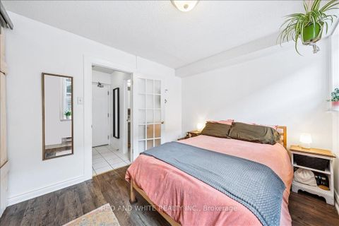 Photo 8 at 103 - 114 Vaughan Road, Cedarvale, Toronto