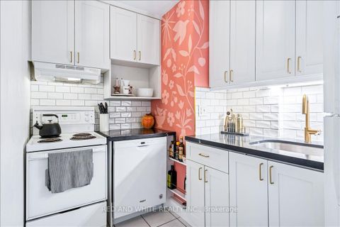 Photo 25 at 103 - 114 Vaughan Road, Cedarvale, Toronto