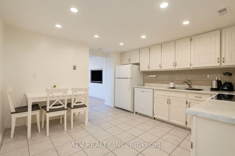 Photo 5 at 1704 - 10 Muirhead Road, Pleasant View, Toronto