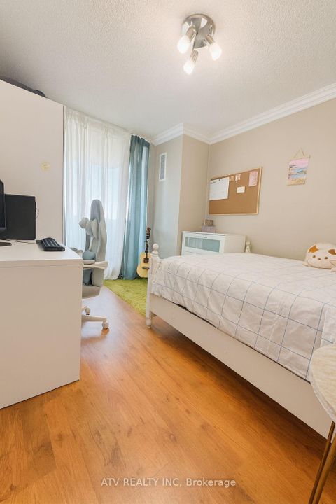 Photo 9 at 1704 - 10 Muirhead Road, Pleasant View, Toronto