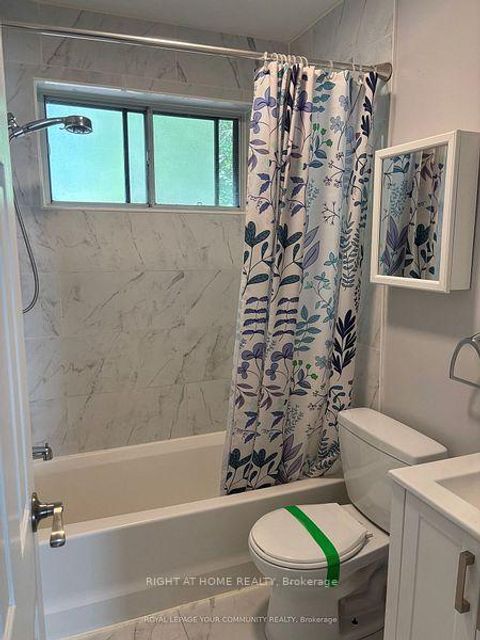 Photo 5 at 211 Axminster Drive, Crosby, Richmond Hill Photo 5 at 211 Axminster Drive, Crosby, Richmond Hill