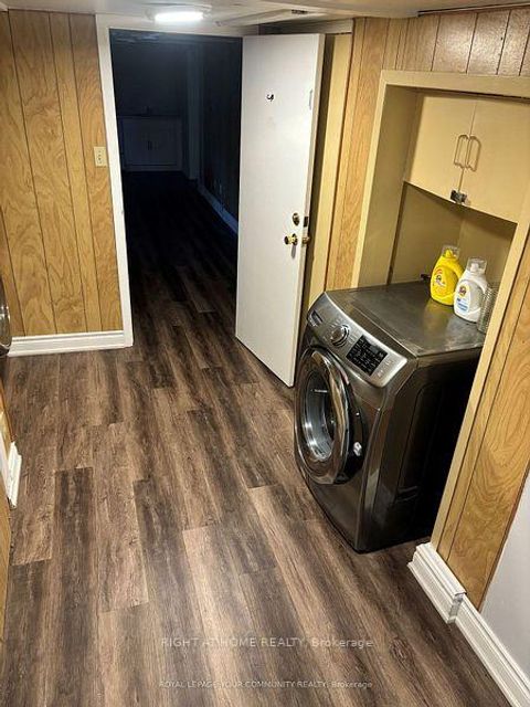 Photo 9 at 211 Axminster Drive, Crosby, Richmond Hill Photo 9 at 211 Axminster Drive, Crosby, Richmond Hill