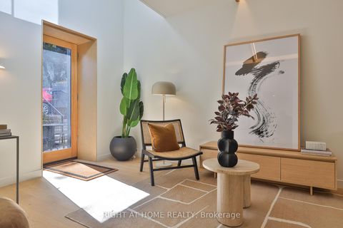 Photo 1 at Garden Home 6 - 225 Brunswick Avenue, University, Toronto