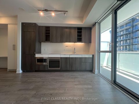 Photo 7 at 806 - 101 Erskine Avenue, Mount Pleasant West, Toronto