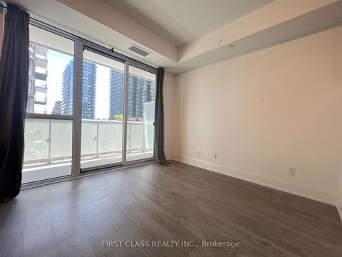 Photo 10 at 806 - 101 Erskine Avenue, Mount Pleasant West, Toronto