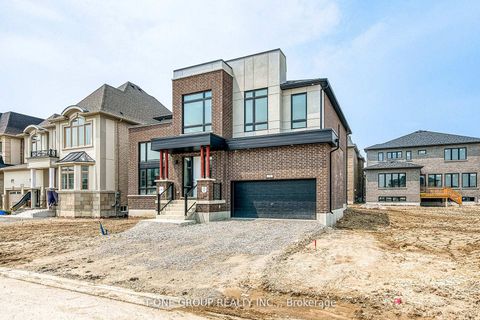 Photo 1 at 72 Meizhou Avenue, Angus Glen, Markham