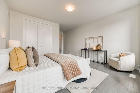 Photo 31 at 72 Meizhou Avenue, Angus Glen, Markham