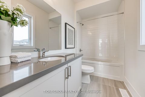 Photo 32 at 72 Meizhou Avenue, Angus Glen, Markham