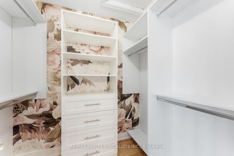 Photo 24 at 25 Grapevine Drive, Vellore Village, Vaughan