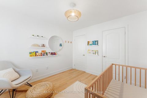 Photo 26 at 25 Grapevine Drive, Vellore Village, Vaughan