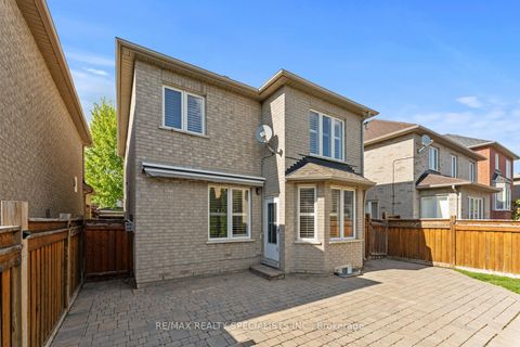 Photo 37 at 25 Grapevine Drive, Vellore Village, Vaughan