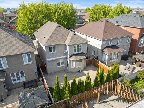 Photo 42 at 25 Grapevine Drive, Vellore Village, Vaughan