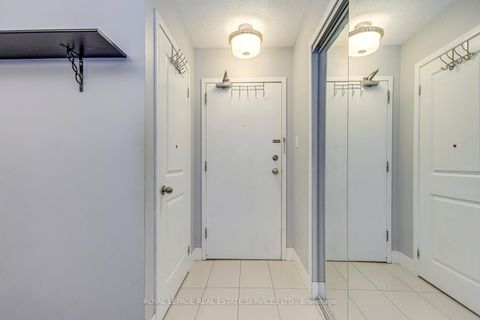 Photo 2 at 911 - 1450 Glen Abbey Gate, GA Glen Abbey, Oakville