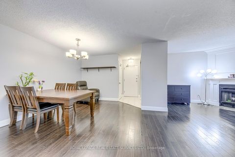 Photo 7 at 911 - 1450 Glen Abbey Gate, GA Glen Abbey, Oakville