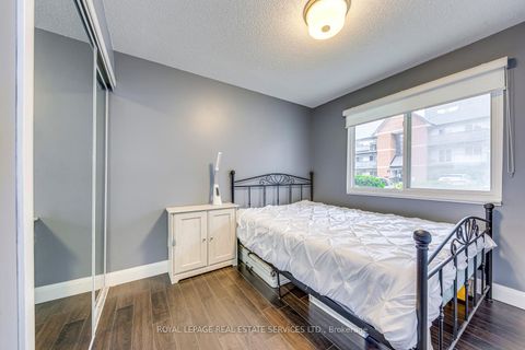 Photo 24 at 911 - 1450 Glen Abbey Gate, GA Glen Abbey, Oakville