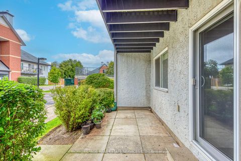 Photo 28 at 911 - 1450 Glen Abbey Gate, GA Glen Abbey, Oakville