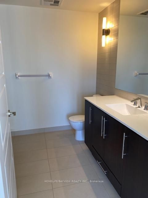 Photo 8 at 605 - 28 LINDEN Street, North St. James Town, Toronto