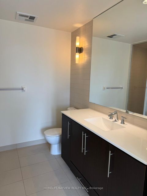 Photo 10 at 605 - 28 LINDEN Street, North St. James Town, Toronto