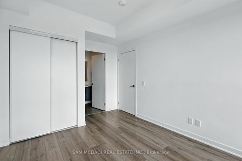 Photo 12 at 722 - 405 Dundas Street W, GO Glenorchy, Oakville