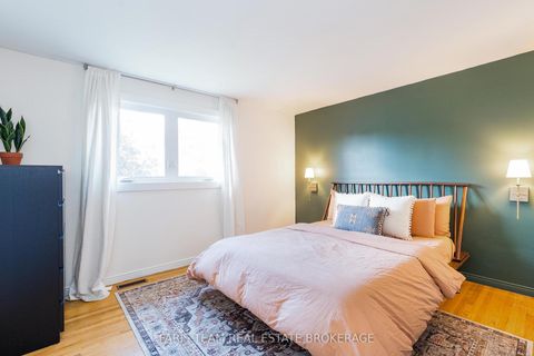 Photo 15 at 43 Jeffrey Street, Grove East, Barrie