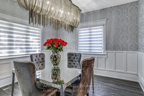 Photo 5 at 97 Centre Street E, Crosby, Richmond Hill