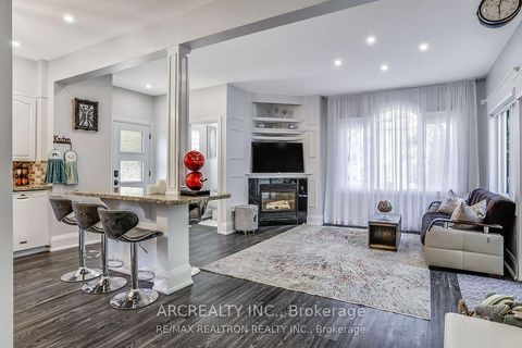 Photo 10 at 97 Centre Street E, Crosby, Richmond Hill