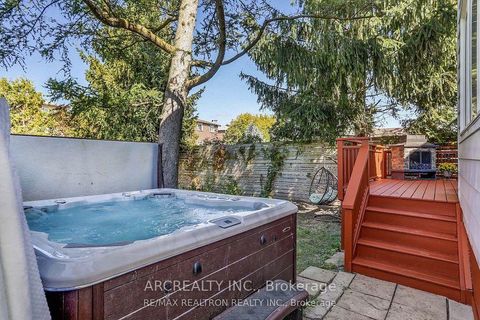 Photo 23 at 97 Centre Street E, Crosby, Richmond Hill