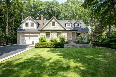 Photo 2 at 20 Taylor Drive, East York, Toronto