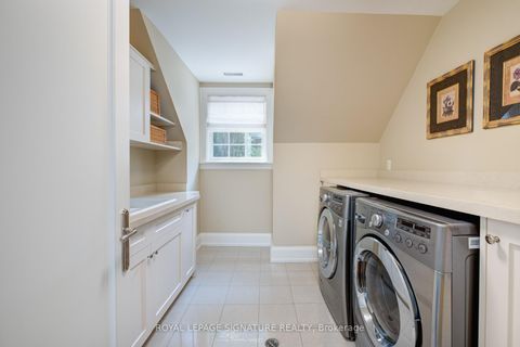 Photo 21 at 20 Taylor Drive, East York, Toronto
