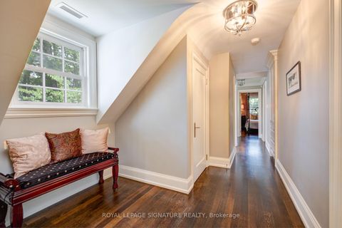 Photo 24 at 20 Taylor Drive, East York, Toronto