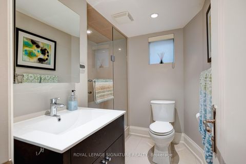 Photo 32 at 20 Taylor Drive, East York, Toronto