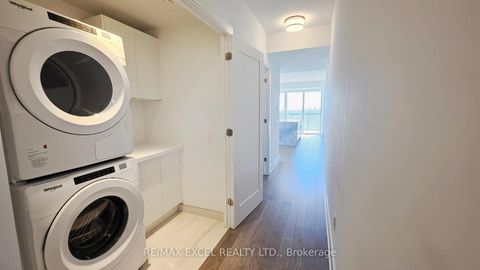 Photo 7 at 3409 - 30 Inn On The Park Drive, Don Mills, Toronto