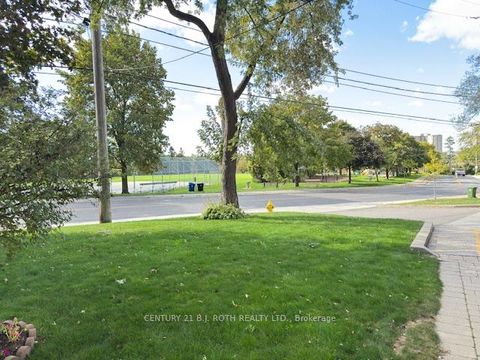Photo 1 at 610 - 50 Gulliver Road, Amesbury, Toronto