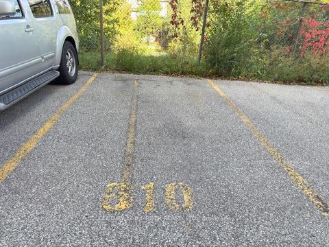 Photo 10 at 610 - 50 Gulliver Road, Amesbury, Toronto