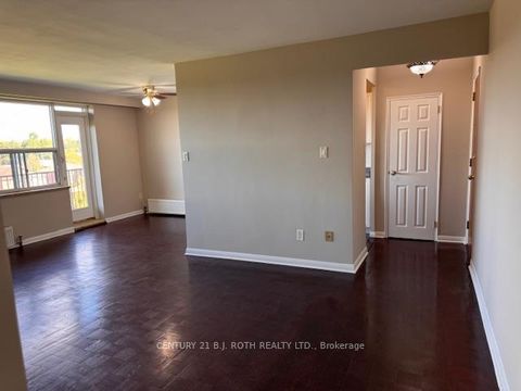 Photo 14 at 610 - 50 Gulliver Road, Amesbury, Toronto
