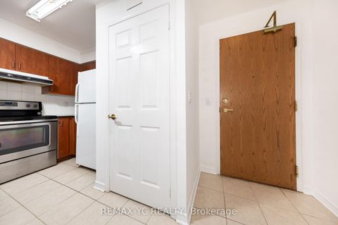 Photo 10 at 2410 - 5500 Yonge Street, Willowdale West, Toronto