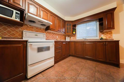Photo 8 at 4 Glacier Crescent, Rouge E11, Toronto