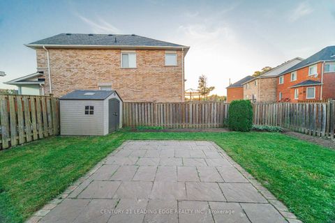Photo 39 at 4 Glacier Crescent, Rouge E11, Toronto