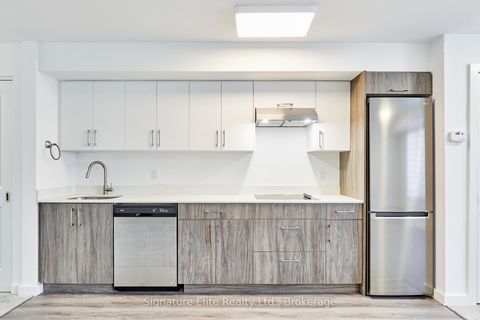 Photo 11 at 404 - 45 Connaught Avenue, Coxwell, Toronto