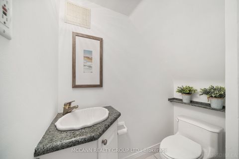 Photo 15 at 118 Braeside Road, Lawrence Park North, Toronto