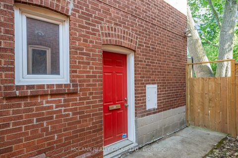 Photo 38 at 118 Braeside Road, Lawrence Park North, Toronto
