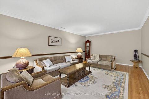 Photo 9 at 58 Morgandale Crescent, L'Amoreaux, Toronto