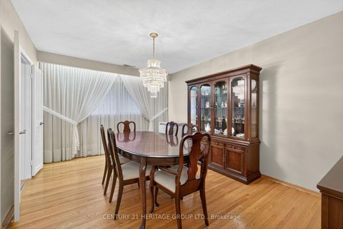 Photo 12 at 58 Morgandale Crescent, L'Amoreaux, Toronto