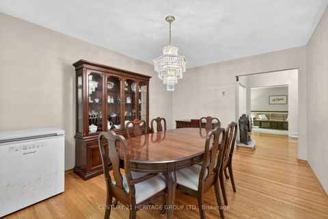 Photo 15 at 58 Morgandale Crescent, L'Amoreaux, Toronto