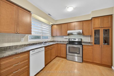 Photo 18 at 58 Morgandale Crescent, L'Amoreaux, Toronto