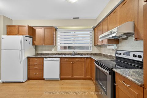 Photo 21 at 58 Morgandale Crescent, L'Amoreaux, Toronto