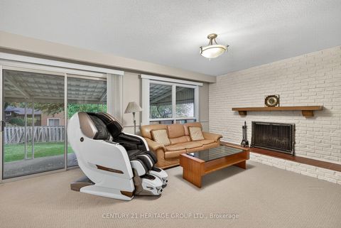 Photo 25 at 58 Morgandale Crescent, L'Amoreaux, Toronto