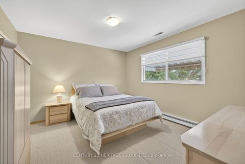 Photo 31 at 58 Morgandale Crescent, L'Amoreaux, Toronto