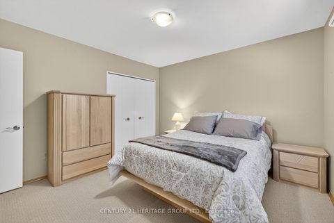 Photo 32 at 58 Morgandale Crescent, L'Amoreaux, Toronto